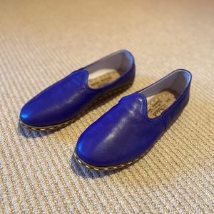 NEW blue Sabah women's shoes, size 39